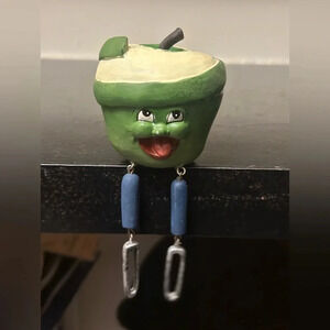 Vintage WMG Anthropomorphic Fruit Happy Face Shelf Sitters Green Apple 2006